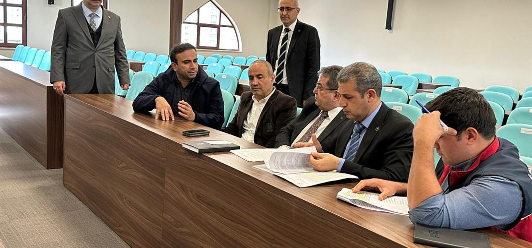 Hayvancılık Gündemiyle Tarsus'ta Bir Araya Gelindi 